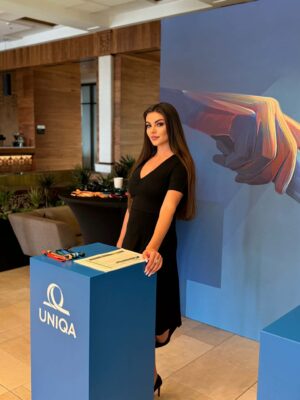 Hostessy na konferencje i gale w Arłamowie Obsluga recepcji przez hostesse Agencja Hostess i Modelek Artisio