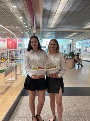 Hostessy na Dzień Matki - Słodka akcja promocyjna Pila 1 Agencja Hostess i Modelek Artisio