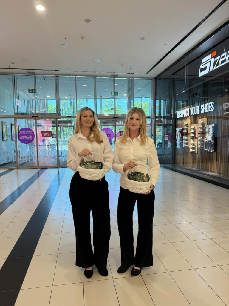 Hostessy na Dzień Matki - Słodka akcja promocyjna Vivo Lublin Agencja Hostess i Modelek Artisio Hostessy Lublin