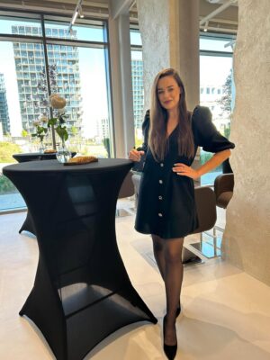 Hostessy na otwarcie salonu premium w Katowicach 825309670 2769336176831137 3669342998529158370 n Agencja Hostess i Modelek Artisio
